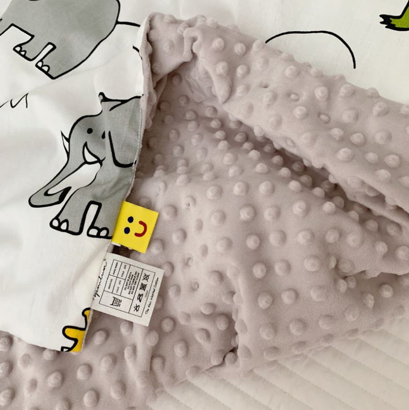 PRE ORDER : PREMIUM MINKY BLANKET / QUILT COVER - WILD WILD WORLD