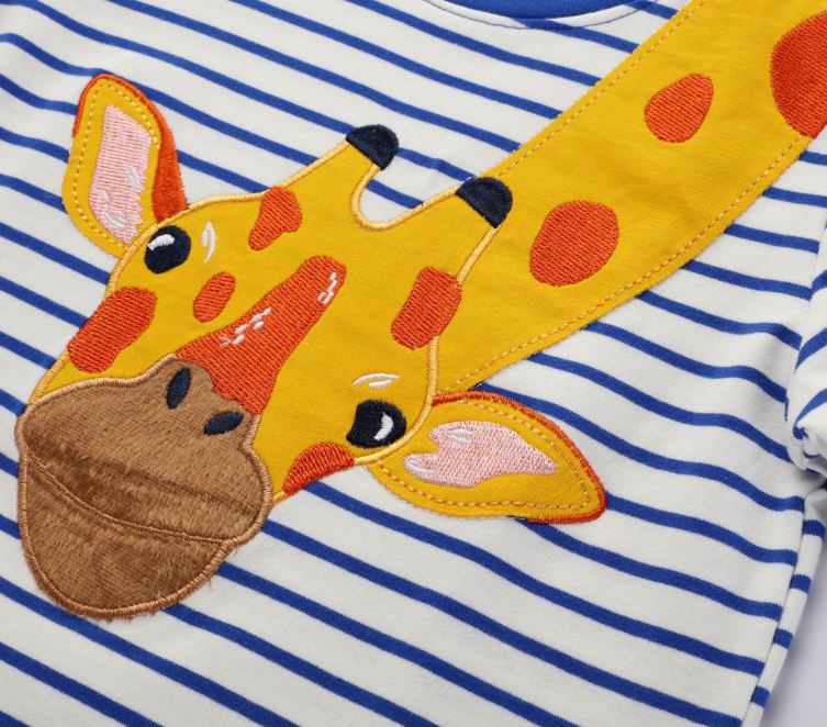 Pre-Order : Long Neck Giraffe Short Sleeve T-Shirt