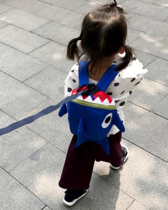 Ready Stock : Baby Shark Anti-Lost Child Safety Backpack (Red)